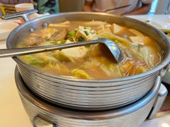 五花肉白菜炖豆腐-红樱桃·欢乐餐厅(太原里店)