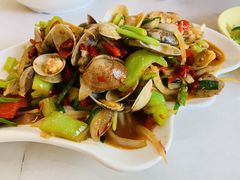 -覃记海鲜美食餐厅