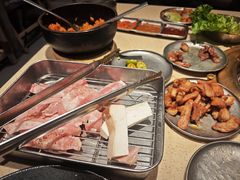 -蚂蚁洞·烤肉大营地(上海静安大悦城店)