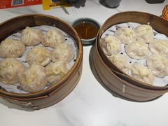 蟹粉鲜肉馅-馋三尺蟹粉小笼(人民广场店)