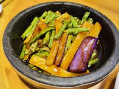 石锅地三鲜-几荷·恰似故人来(秀水广场店)