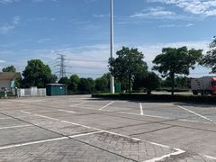 -八仙台服务区-停车场