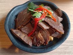 招牌酱牛肉-老班长手工灌汤包老店(东山店)