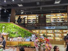 -半山书局(新世纪商城店)