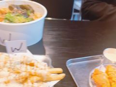 -W COLLECTIVE  DESSERT SHOP