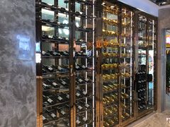 -锤头鲨毛肚海鲜烤肉自助餐厅(国购广场店)