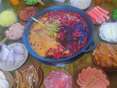 -黄潇洒老火锅(九眼桥宏济巷店)