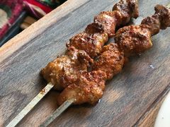 传统羊肉串-阿里家·新疆烤肉酒場 by MIG