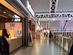 -麦当劳(广州南站B10检票口楼上)