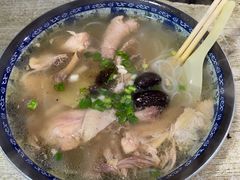 -燕子煨汤(山海关路店)