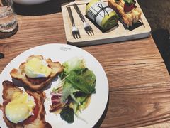 -Common Table · Brunch & Coffee