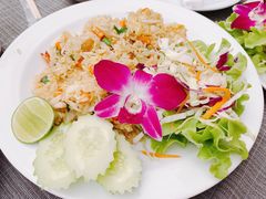 菠萝饭-Dash Teak House
