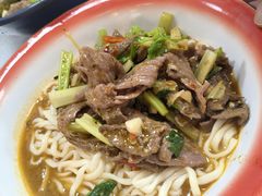 -方铲铲·成都板凳面(滨江银泰店)