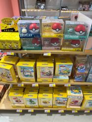 -卡通派潮品玩具折扣仓(青岛新城吾悦广场店)