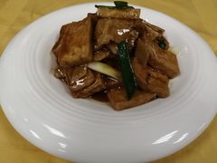 -成都保利公园皇冠假日酒店(熊猫基地店)