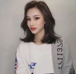 -朗峰专业美发沙龙