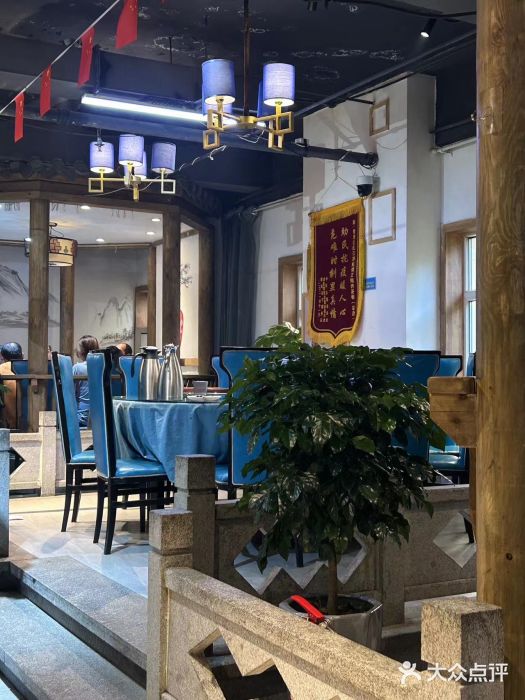 清真·舒迩布炕锅王·高原美食文化(青海总店)图片
