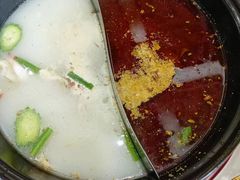-袁记串串香(泉水轻轨站店)