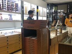 -广州宝岛眼镜武汉和光眼镜市场西区店
