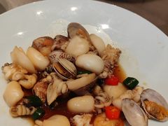 -艳阳天·非遗楚菜(武汉客厅店)