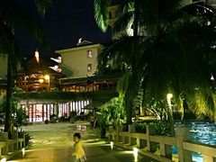 -三亚亚龙湾雅高美爵酒店
