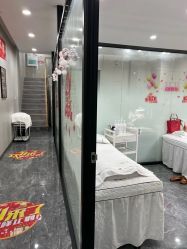 -苗方清颜专业祛痘·皮肤管理