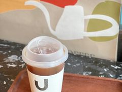 -HUG·拥抱咖啡(郑州宝龙广场店)