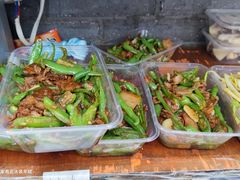 -湖南人家湘菜馆(镇江路店)