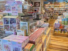 -猫的天空之城概念书店(印象城购物中心店)