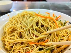 -牛一嘴·兰州牛肉面·大盘鸡(财富中心店)