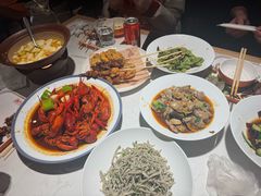 -杨氏青龙虾·吃蟹季(金盛路总店)