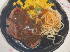 -豪客来牛排(空港华联店)