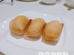 金牌榴莲酥-唐宫海鲜舫