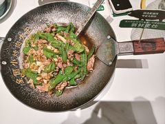 -费大厨辣椒炒肉(黄兴中心广场店)