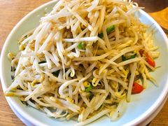 活捉豆芽-老绥元烧麦·家常菜(大召店)