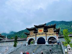 -冕宁灵山寺