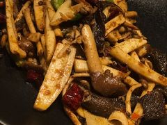 -十三式重庆江湖菜(金茂览秀城店)