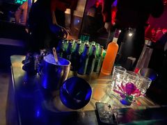 -欧米亚派对酒吧(绵阳店)