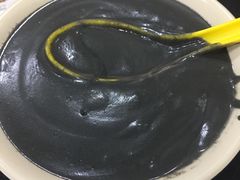 芝麻糊-燊意布拉肠云吞面(中山四路店)