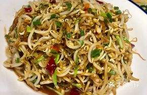 Stir-Fried Pork with Mung Bean Sprouts