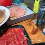 口感极佳￼￼￼。毛肚脆嫩爽口