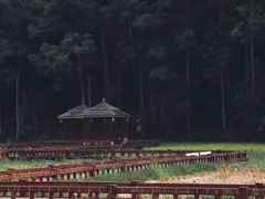 -高荡千年布依古寨旅游景区