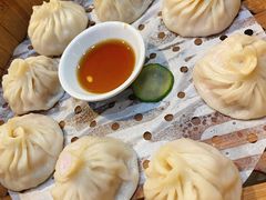 鲜虾猪肉小笼包-老上海里弄味道(知春路店)
