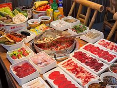 -来龍儿鲜切牛肉自助老火锅