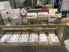 面包甜点陈列柜-阮大兴糕团(杭州西湖银泰百货店)