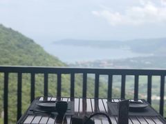 -三亚亚龙湾人间天堂鸟巢度假村