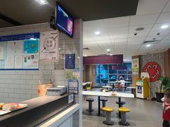 -麦当劳(莘松路芭比伦DT店)