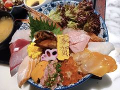 -家贺屋刺身寿司专门店