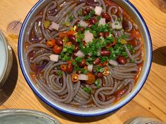 -野山舂·贵州现舂酸汤火锅(鸿通城店)