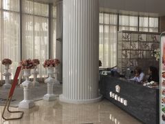 -双子楼大酒店(城开国际写字楼店)